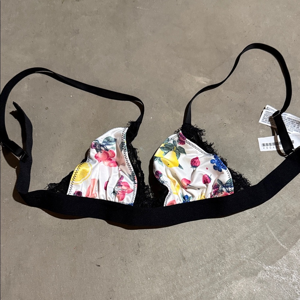 Forever 21 Black and Multicolor Floral Lace Bralette